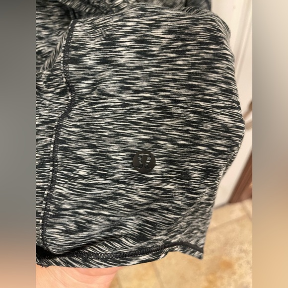 Lululemon Tank - Picture 3 of 5